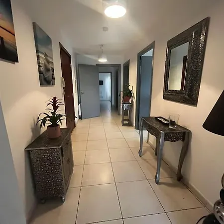 Trés Bel De 105 M2 Et 45 M2 De Terrasse à 100 M Du Port Porto Vecchio