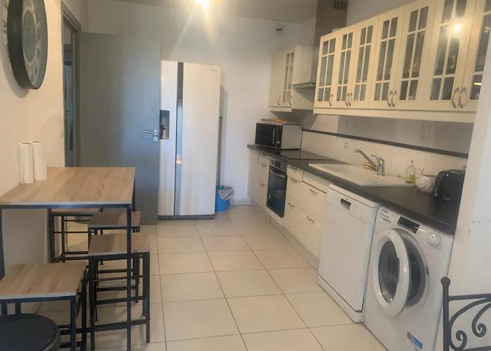 Tres Bel De 105 M2 Et 45 M2 De Terrasse A 100 M Du Port דירה פורטו-וישיו